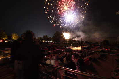 Fiestas de Valladolid 2023: fuegos artificiales sesión de martes 5 de septiembre. / PHOTOGENIC