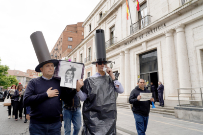 Manifestación de los funcionarios de justicia en Valladolid.- ICAL