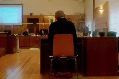 El agresor del 'rodillo', en el momento de testificar ante la Audiencia de Valladolid. - EP.