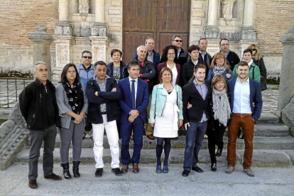 Foto de familia de los candidatos de la lista del PSOE-El Mundo
