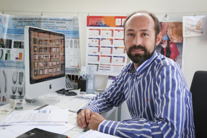 Óscar Lorenzo, investigador del Instituto Hispano-Luso de Investigaciones Agrarias (Ciale) de la Usal.-E. M.