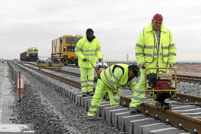 Una imagen de las obras en la línea de alta velocidad-Ical