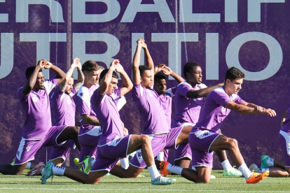 Primer entrenamiento del Real Valladolid en su segunda semana. / J. M. LOSTAU