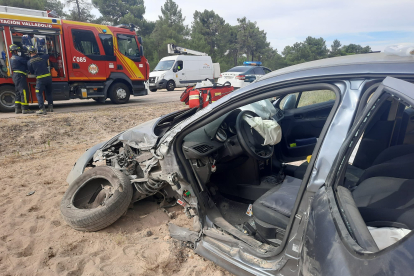 Accidente entre un turismo y una furgoneta en Traspinedo, Valladolid.- BOMBEROS PROVINCIA DE VALLADOLID