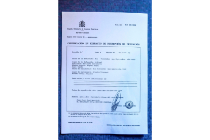 Certificado de defunción de Miguel Ángel.- ARABA PRESS