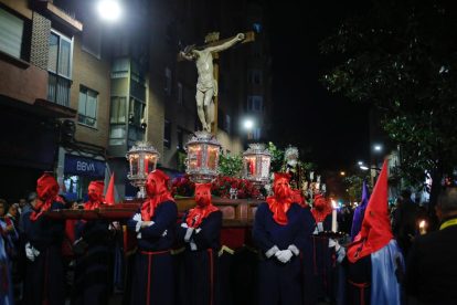 Vía Crucis exaltación de la Santa Cruz y Nuestra Señora de los Dolores. Iglesia Nuestra Señora del Carmen.-PHOTOGENIC