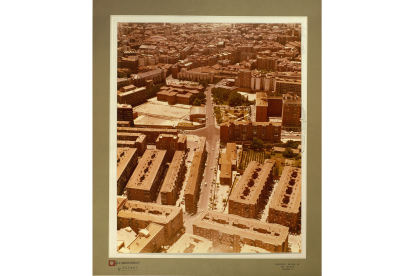 Vista aérea de Valladolid. Calle Cardenal Torquemada entre Rondilla y San Pablo (1983) - ARCHIVO MUNICIPAL DE VALLADOLID