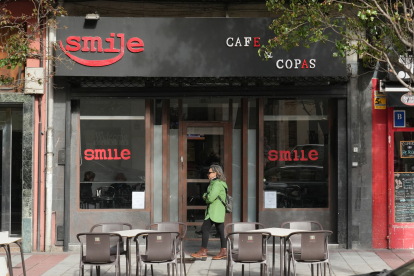 Cafetería Smile en la calle Gondomar - J. M. LOSTAU