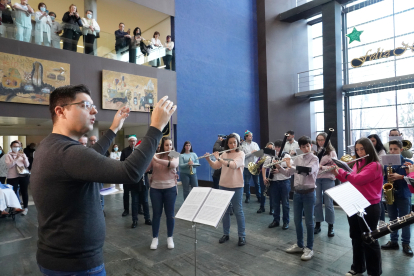 Concierto en el Hospital Río Hortega de la Banda de la Escuela de Música de Valladolid.-ICAL