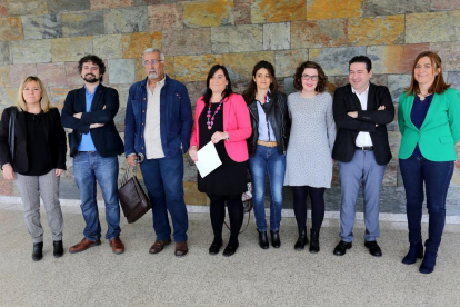Firma en las Cortes de la Declaración Institucional de la Delegación del Pueblo Saharaui en Castilla y León.-ICAL