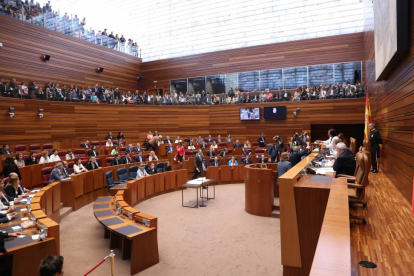 Sesión constitutiva de la IX Legislatura de las Cortes de Castilla y León-ICAL