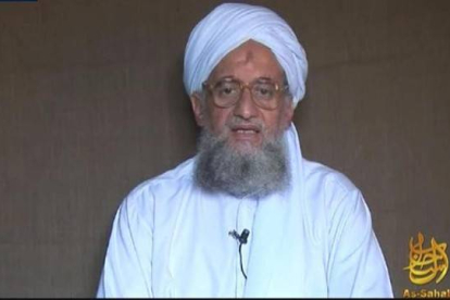 Fotograma del vídeo en que Zawahiri anuncia la creación de una rama de Al Qaeda en la India.-