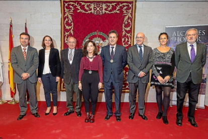 Roberto Díez, Pilar Vicente, Manuel Fariña, Pilar Molestina, José Ribagorda, Jesús Julio Carnero, Esther Mínguez y Pedro Pablo Santamaría.-El Mundo