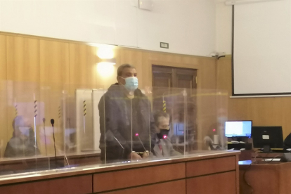 El principal acusado, Kiril B.N., ayer en el juicio celebrado en la sección cuarta de la Audiencia de Valladolid.- E.M