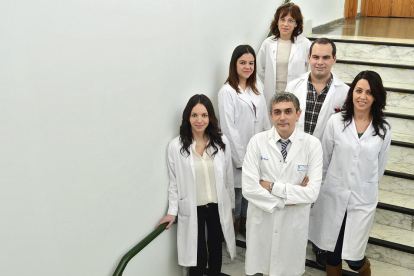 Miembros del grupo de investigación del IBSAL y de la Universidad de Salamanca, coordinados por el doctor Carlos Martínez.-EL MUNDO