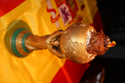 El balón campeón' de Kiko de Málaga.
