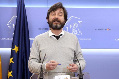 El secretario de Sociedad Civil y Movimiento Popular de Podemos, Rafael Mayoral, en el Congreso de los Diputados-DAVID CASTRO