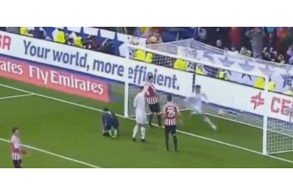 Cristiano Ronaldo hizo un gesto confuso cuando Morata resolvió el encuentro ante el Athletic.-EL PERIÓDICO