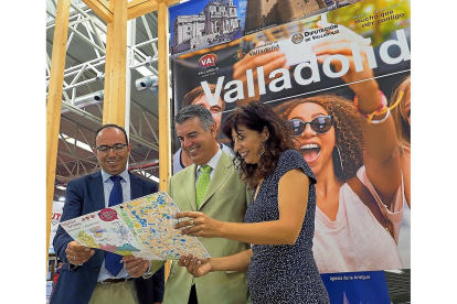Presentación oficial del estánd conjunto de la Diputación y el Ayuntamiento en la Feria de Muestras.-EL MUNDO