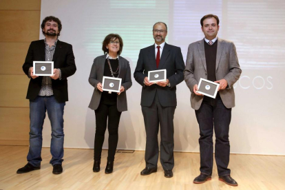 (I a D) José Sarrión (Grupo Mixto); Mar Angulo (PP); Luis Fuentes (Ciudadanos) y Tino Rodríguez (PSOE), Premios Hemiciscos 2015.-ICAL