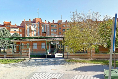 Fachada de la antigua Escuela Infantil Veo-Veo, que podría albergar el cuartel de la Guardia Civil.-GOOGLE