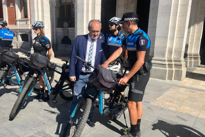 La Sección Ciclista de la Policía Municipal. AYUNTAMIENTO DE VALLADOLID