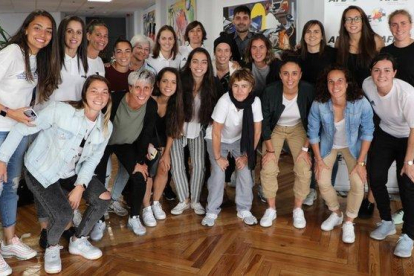 Foto de familia de las futbolistas de la liga Iberdrola, el 1 de octubre del 2019.-