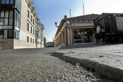 Calle de Laguna de Duero.-J. M. LOSTAU