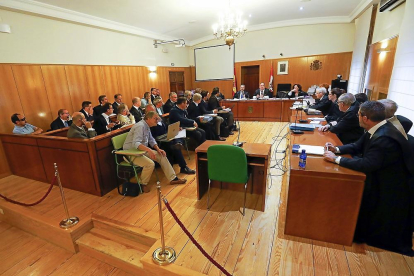 Primer día de juicio por la manipulación del PGOU en la Audiencia Provincial de Valladolid .-J.M. LOSTAU