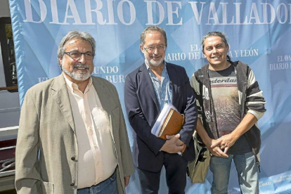 José María González (ex secretario de izquierda Unida), Manuel Saravia (primer teniente de alcalde y concejal de Urbanismo en el Ayuntamiento de Valladolid) y Alberto Novoa.