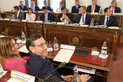 Diputación Pleno de Constitución, Presidente Conrado Iscar.- J.M. LOSTAU