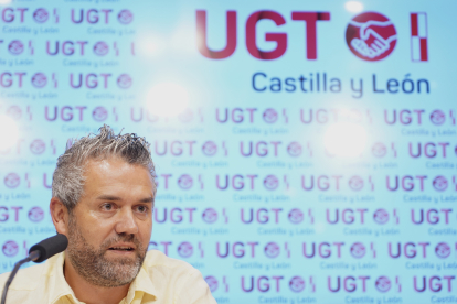 El secretario de Acción Sindical y Coordinador del Diálogo Social de UGT Castilla y León, Raúl Santa Eufemia, en una imagen de archivo. - ICAL