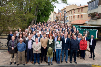 Foto de familia de los candidatos provinciales del PP de León-Ical