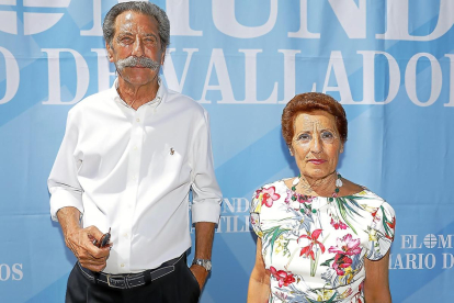 Antonio Nalda (Foro de Estilos Tercer Milenio) y Eugenia Aguilar.