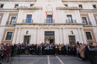 La concentración de jueces y fiscales convocada por la Audiencia Nacional de Valladolid. -PHOTOGENIC