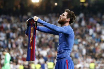 Messi, después del gol de la victoria en el Bernabéu en la pasada Liga-JUAN CARLOS HIDALGO / EFE