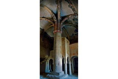 Una imagen del interior de la ermita de San Baudelio. | ARCHIVO HERRERO
