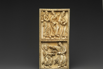 placa de marfil del siglo XII con el viaje a Emaús y la aparición de Jesús a María Magdalena, procedente de León. | MET