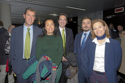 Mikel Martínez (Bankia), Mercedes Arana (Dima 3D), Luis Á. Sánchez (Bankia), José Manuel Apezarena y Marta Cabello.