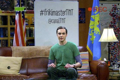 Imagen promocional del concurso del TNT con Sheldon (Jim Parsons), el personaje principal de la serie 'The Big Band Theory'-Foto: TNT