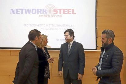 Vicente Andrés, Pilar del Olmo, Óscar Heckh y Raúl Santa Eufemia. durante la presentación del proyecto.-ICAL