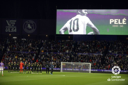 Homenaje a Pelé en el Real Valladolid-Real Madrid. / LA LIGA