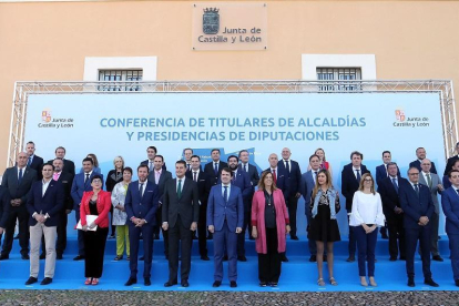 El presidente de la Junta de Castilla y León, Alfonso Fernández Mañueco, preside la reunión de la Conferencia de Alcaldes y presidentes de Diputación de Castilla y León-ICAL