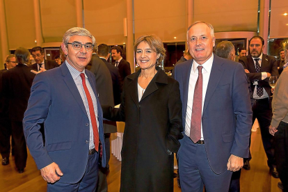 José Daniel Posadas, Isabel García Tejerina y José Luis Fernández.