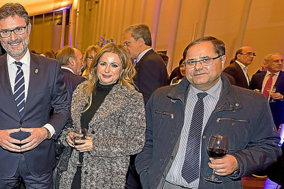 José Luis Vázquez, Penelope Falcón y Arsenio Talavera.