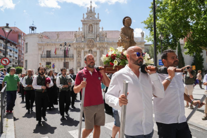 Procesión de Santiago Apóstol.- J.M.LOSTAU