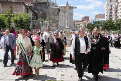 Procesión de Santiago Apóstol.- J.M.LOSTAU