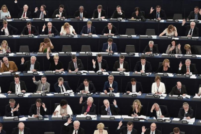 El pleno del Parlamento Europeo vota en la sesión de hoy miércoles.-AFP