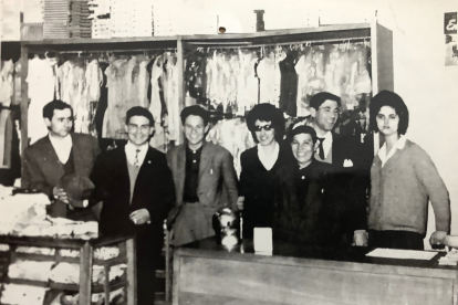 Tienda Casaseca en los años 50. - FOTO CEDIDA POR LA FAMILIA PRIETO
