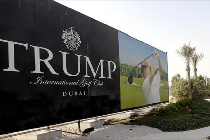 Cartel promocional del campo de golf de Donald Trump en Dubai.-CNN